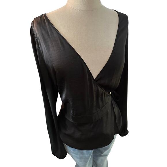 Naked Zebra Women's Black Long Sleeves V-Neckline Wrap Blouse Top Size Large - Picture 1 of 7
